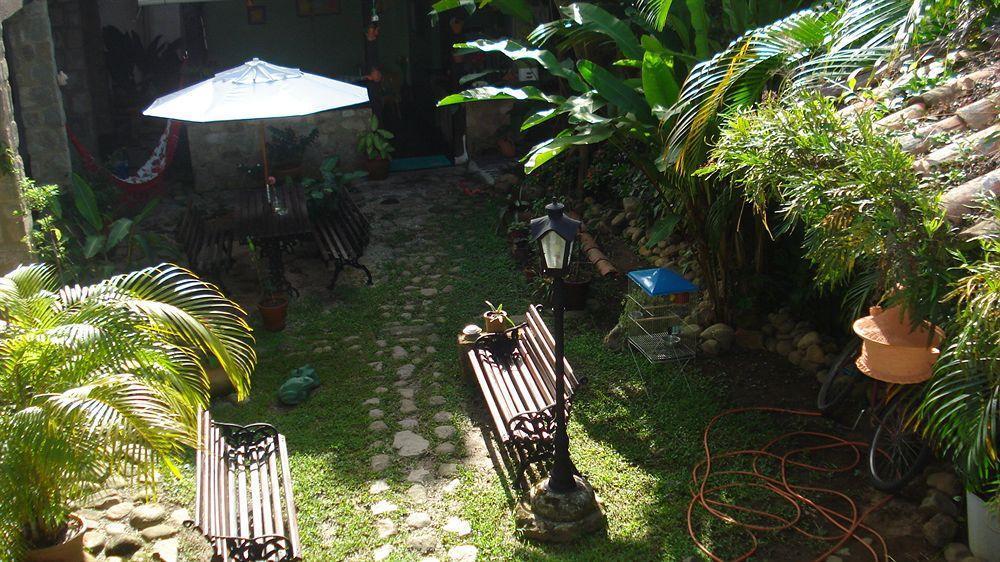 Pousada Solar Do Algarve Em Paraty Ha 5 Minutos Do Centro Historico Exterior foto